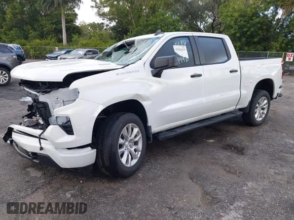 ✅ 2025 Chevrolet Silverado 1500 Custom • VIN: 3GCPABEK2SG319996 • Lot: 43542425. Listed on IAAI with Not provided. Free auction sales archive from the USA and detailed vehicle history report at DreamBid. Image 2.