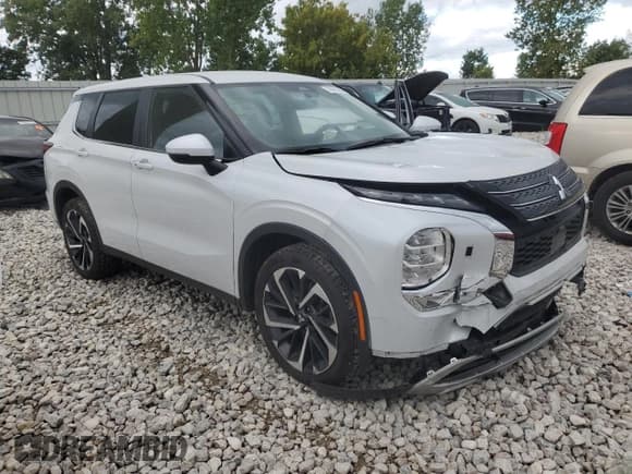 ✅ 2023 Mitsubishi Outlander SE • VIN: JA4J4UA83PZ025480 • Lot: 70075965. Listed on Copart with 59,090 mi. Free auction sales archive from the USA and detailed vehicle history report at DreamBid. Image 4.