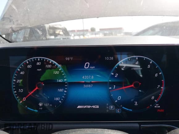 ✅ 2022 Mercedes-Benz GLA 35 AMG • VIN: W1N4N5BB5NJ330077 • Lot: 43015729. Wystawiony na IAAI z przebiegiem 36 987 mil. Bezpłatny archiwum sprzedaży aukcyjnych z USA i szczegółowy raport historii pojazdu na DreamBid. Zdjęcie 7.