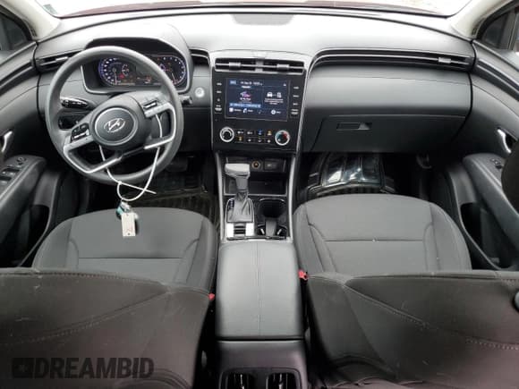 ✅ 2022 Hyundai Tucson SEL • VIN: 5NMJB3AE2NH010451 • Lot: 84041115. Listed on Copart with 38,411 mi. Free auction sales archive from the USA and detailed vehicle history report at DreamBid. Image 8.