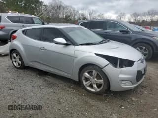 ✅ 2012 Hyundai Veloster w/Red Int • VIN: KMHTC6AD2CU021143 • Lot: 44055345. Wystawiony na Copart z przebiegiem Nie podano. Bezpłatny archiwum sprzedaży aukcyjnych z USA i szczegółowy raport historii pojazdu na DreamBid. Zdjęcie 4.