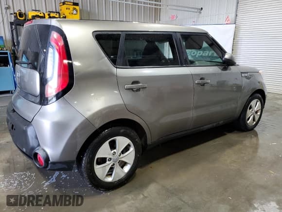 ✅ 2016 Kia Soul • VIN: KNDJN2A24G7266835 • Лот: 87011155. Опубликован ранее на Copart с пробегом 172 241 миль. Бесплатный доступ к архиву аукционных продаж из США и подробный отчёт об истории автомобиля на DreamBid. Изображение 3.
