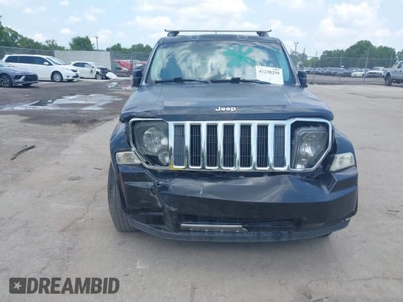 ✅ 2012 Jeep Liberty Limited Jet • VIN: 1C4PJLFK3CW131804 • Lot: 42238259. Wystawiony na IAAI z przebiegiem 137 897 mil. Bezpłatny archiwum sprzedaży aukcyjnych z USA i szczegółowy raport historii pojazdu na DreamBid. Zdjęcie 6.