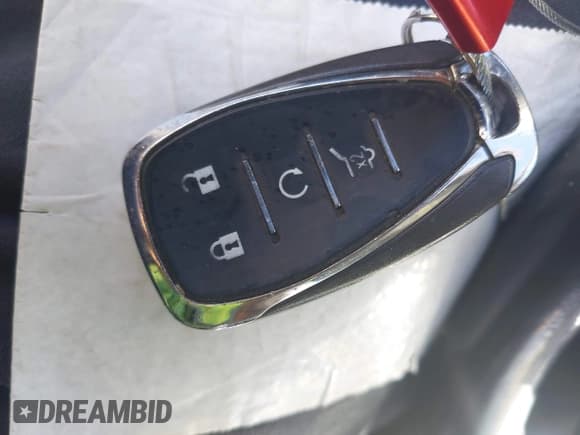 ✅ 2019 Chevrolet Equinox Premier • VIN: 2GNAXNEV6K6100056 • Лот: 43483243. Опубликован ранее на IAAI с пробегом 107 558 миль. Бесплатный доступ к архиву аукционных продаж из США и подробный отчёт об истории автомобиля на DreamBid. Изображение 11.