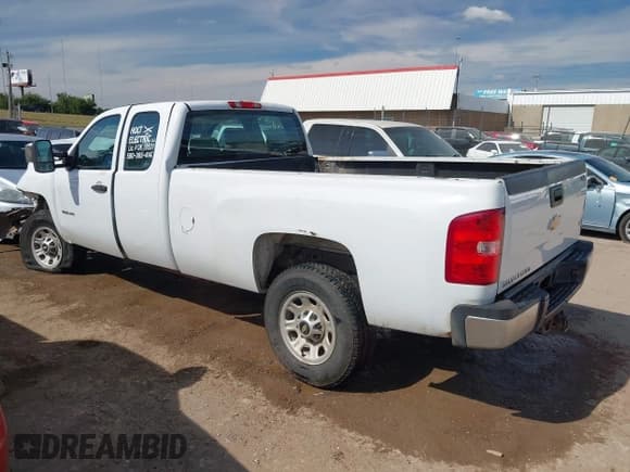 ✅ 2013 Chevrolet Silverado 3500HD • VIN: 1GC2CZCG6DZ201044 • Лот: 43328434. Опубликован ранее на IAAI с пробегом 230 821 миль. Бесплатный доступ к архиву аукционных продаж из США и подробный отчёт об истории автомобиля на DreamBid. Изображение 3.