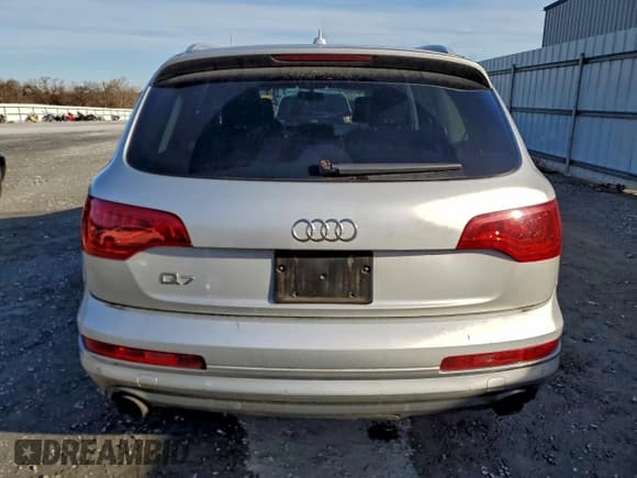✅ 2015 Audi Q7 Premium Plus • VIN: WA1LGAFE2FD006606 • Lot: 94137085. Wystawiony na Copart z przebiegiem 102 296 mil. Bezpłatny archiwum sprzedaży aukcyjnych z USA i szczegółowy raport historii pojazdu na DreamBid. Zdjęcie 6.