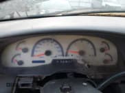 ✅ 1999 Ford F-250 • VIN: 2FTPX28W4XCA77911 • Lot: 42904235. Wystawiony na IAAI z przebiegiem Nie podano. Bezpłatny archiwum sprzedaży aukcyjnych z USA i szczegółowy raport historii pojazdu na DreamBid. Zdjęcie 7.