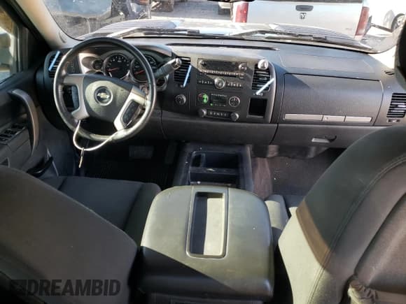 ✅ 2014 Chevrolet Silverado 2500HD High Country • VIN: 1GC1KXEG8EF186954 • Лот: 84078324. Опубликован ранее на Copart с пробегом 129 232 миль. Бесплатный доступ к архиву аукционных продаж из США и подробный отчёт об истории автомобиля на DreamBid. Изображение 8.