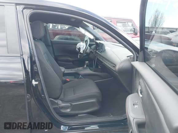 ✅ 2024 Honda HR-V Sport • VIN: 3CZRZ2H5XRM703005 • Lot: 43768207. Listed on IAAI with 45,864 mi. Free auction sales archive from the USA and detailed vehicle history report at DreamBid. Image 5.