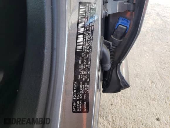 2024 Dodge Hornet R/T z VIN ZACPDFCW3R3A30467, wystawiony jako Copart lot #56575535 z przebiegiem 14 861 mil mil oraz Szkoda całkowita • Salvage title. Historia ofert i sprzedaży dostępna na DreamBid. Obrazek 14.