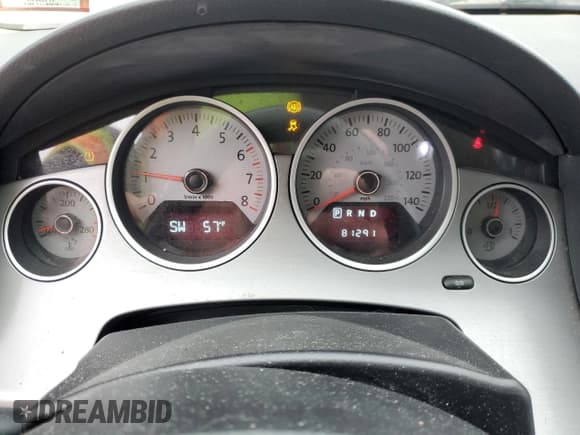 ✅ 2011 Volkswagen Routan SE • VIN: 2V4RW3DG8BR668268 • Lot: 57986125. Listed on Copart with 81,291 mi. Free auction sales archive from the USA and detailed vehicle history report at DreamBid. Image 9.