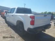 ✅ 2019 Chevrolet Silverado 1500 LT Trail Boss • VIN: 1GCPYFED0KZ349292 • Lot: 42694395. Wystawiony na IAAI z przebiegiem 118 377 mil. Bezpłatny archiwum sprzedaży aukcyjnych z USA i szczegółowy raport historii pojazdu na DreamBid. Zdjęcie 3.