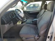 ✅ 2008 Toyota 4Runner SR5 • VIN: JTEZU14R98K010015 • Lot: 90854305. Wystawiony na Copart z przebiegiem 278 763 mil. Bezpłatny archiwum sprzedaży aukcyjnych z USA i szczegółowy raport historii pojazdu na DreamBid. Zdjęcie 7.