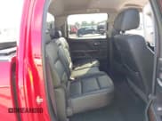 ✅ 2017 GMC Sierra 1500 SLT • VIN: 3GTU2NEC9HG515887 • Лот: 43453191. Опубликован ранее на IAAI с пробегом 101 298 миль. Бесплатный доступ к архиву аукционных продаж из США и подробный отчёт об истории автомобиля на DreamBid. Изображение 8.