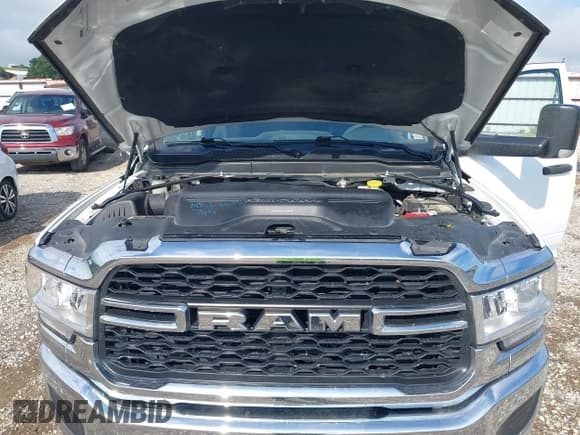 ✅ 2019 Ram 2500 Tradesman • VIN: 3C6UR5CJ3KG659740 • Lot: 42694994. Listed on IAAI with 152,194 mi. Free auction sales archive from the USA and detailed vehicle history report at DreamBid. Image 10.