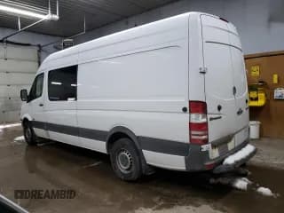 ✅ 2011 Freightliner Sprinter • VIN: WDRPE8CCXB5547450 • Лот: 43731135. Опубликован ранее на Copart с пробегом 212 275 миль. Бесплатный доступ к архиву аукционных продаж из США и подробный отчёт об истории автомобиля на DreamBid. Изображение 2.