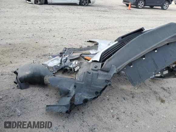 2015 Chevrolet Volt z VIN 1G1RD6E40FU126329, wystawiony jako Copart lot #46565734 z przebiegiem 31 131 mil mil oraz . Historia ofert i sprzedaży dostępna na DreamBid. Obrazek 12.