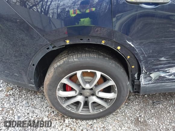 ✅ 2018 Maserati Levante • VIN: ZN661XUA6JX284373 • Лот: 41811821. Опубликован ранее на IAAI с пробегом 68 630 миль. Бесплатный доступ к архиву аукционных продаж из США и подробный отчёт об истории автомобиля на DreamBid. Изображение 21.