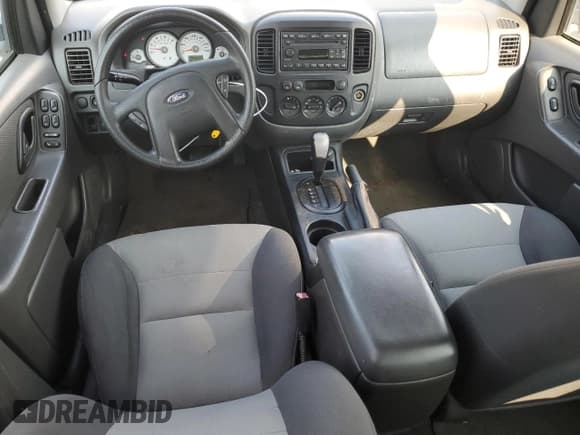 ✅ 2007 Ford Escape XLS • VIN: 1FMYU02Z07KB19776 • Lot: 59613635. Listed on Copart with 155,231 mi. Free auction sales archive from the USA and detailed vehicle history report at DreamBid. Image 8.