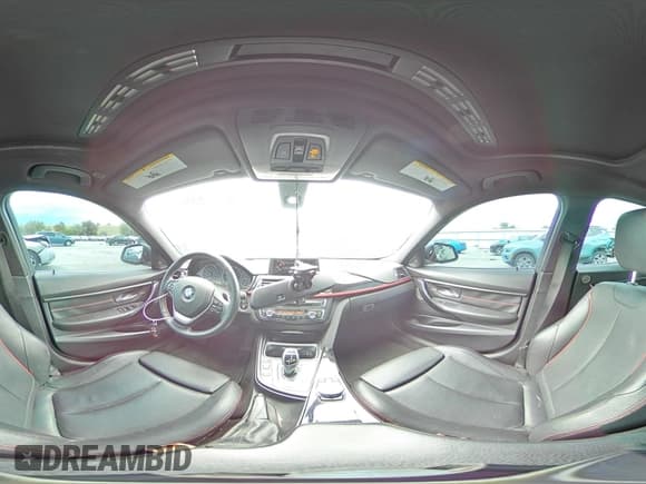 ✅ 2015 BMW 3 Series 328i xDrive • VIN: WBA3B5G52FNS13918 • Лот: 65646895. Опубликован ранее на Copart с пробегом 79 828 миль. Бесплатный доступ к архиву аукционных продаж из США и подробный отчёт об истории автомобиля на DreamBid. Изображение 15.