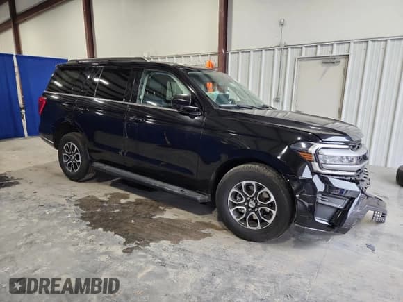 ✅ 2024 Ford Expedition XLT • VIN: 1FMJU1H85REA20037 • Lot: 89886315. Wystawiony na Copart z przebiegiem 56 471 mil. Bezpłatny archiwum sprzedaży aukcyjnych z USA i szczegółowy raport historii pojazdu na DreamBid. Zdjęcie 4.