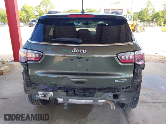 ✅ 2018 Jeep Compass Latitude • VIN: 3C4NJCBBXJT248344 • Lot: 43172314. Wystawiony na IAAI z przebiegiem 127 306 mil. Bezpłatny archiwum sprzedaży aukcyjnych z USA i szczegółowy raport historii pojazdu na DreamBid. Zdjęcie 16.