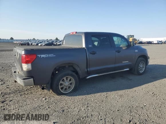 ✅ 2012 Toyota Tundra • VIN: 5TFDY5F1XCX241146 • Lot: 71637095. Wystawiony na Copart z przebiegiem 176 762 mil. Bezpłatny archiwum sprzedaży aukcyjnych z USA i szczegółowy raport historii pojazdu na DreamBid. Zdjęcie 3.