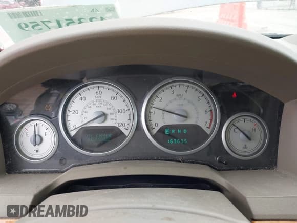 ✅ 2010 Chrysler Town & Country Limited • VIN: 2A4RR7DX2AR451719 • Lot: 42351759. Wystawiony na IAAI z przebiegiem 163 635 mil. Bezpłatny archiwum sprzedaży aukcyjnych z USA i szczegółowy raport historii pojazdu na DreamBid. Zdjęcie 7.