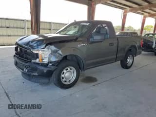 ✅ 2020 Ford F-150 XL • VIN: 1FTMF1CB2LFC63689 • Lot: 63211783. Wystawiony na Copart z przebiegiem 38 104 mil. Bezpłatny archiwum sprzedaży aukcyjnych z USA i szczegółowy raport historii pojazdu na DreamBid. Zdjęcie 1.