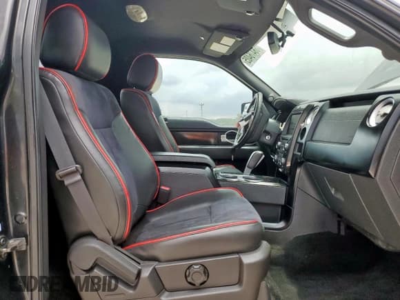 ✅ 2014 Ford F-150 XL • VIN: 1FTMF1CT3EFA49192 • Lot: 66476405. Wystawiony na Copart z przebiegiem 46 371 mil. Bezpłatny archiwum sprzedaży aukcyjnych z USA i szczegółowy raport historii pojazdu na DreamBid. Zdjęcie 10.