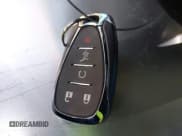 ✅ 2018 Chevrolet Traverse LT Cloth • VIN: 1GNERGKWXJJ149217 • Lot: 43530283. Wystawiony na IAAI z przebiegiem 126 951 mil. Bezpłatny archiwum sprzedaży aukcyjnych z USA i szczegółowy raport historii pojazdu na DreamBid. Zdjęcie 11.