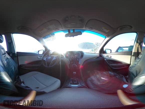 2017 Hyundai Santa Fe 2.4L z VIN 5NMZU3LBXHH012582, wystawiony jako IAAI lot #43513858 z przebiegiem 139 498 mil mil oraz . Historia ofert i sprzedaży dostępna na DreamBid. Obrazek 20.