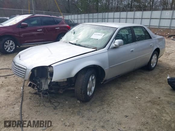 ✅ 2001 Cadillac DeVille • VIN: 1G6KD54Y51U199019 • Lot: 41528019. Wystawiony na IAAI z przebiegiem Nie podano. Bezpłatny archiwum sprzedaży aukcyjnych z USA i szczegółowy raport historii pojazdu na DreamBid. Zdjęcie 2.