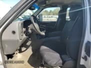 ✅ 2003 Chevrolet Silverado 2500HD LS • VIN: 1GCHC29U53E365373 • Лот: 49455635. Опубликован ранее на Copart с пробегом Не указан. Бесплатный доступ к архиву аукционных продаж из США и подробный отчёт об истории автомобиля на DreamBid. Изображение 7.