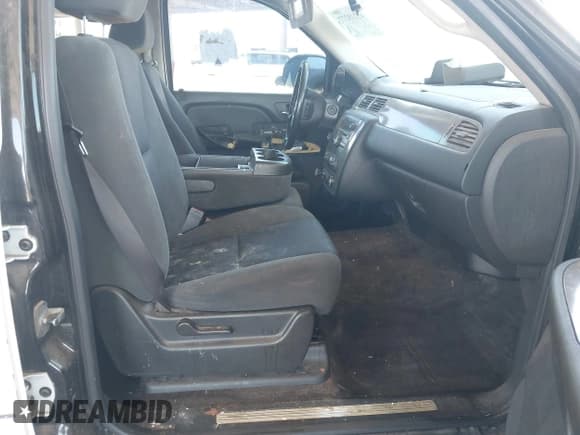 ✅ 2009 Chevrolet Avalanche LTZ • VIN: 3GNEC12009G115326 • Lot: 42219277. Listed on IAAI with 265,199 mi. Free auction sales archive from the USA and detailed vehicle history report at DreamBid. Image 5.
