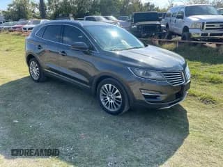 ✅ 2017 Lincoln MKC Reserve • VIN: 5LMCJ3C9XHUL70262 • Lot: 87462575. Wystawiony na Copart z przebiegiem 141 675 mil. Bezpłatny archiwum sprzedaży aukcyjnych z USA i szczegółowy raport historii pojazdu na DreamBid. Zdjęcie 1.