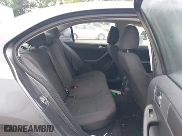 ✅ 2015 Volkswagen Jetta S • VIN: 3VW2K7AJ0FM213133 • Lot: 42645479. Listed on IAAI with 113,064 mi. Free auction sales archive from the USA and detailed vehicle history report at DreamBid. Image 8.