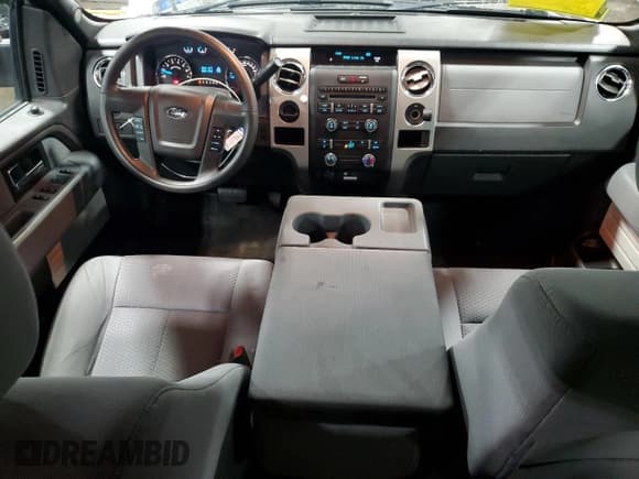 ✅ 2014 Ford F-150 XL • VIN: 1FTFX1CF1EKE75289 • Lot: 44131305. Listed on Copart with 197,937 mi. Free auction sales archive from the USA and detailed vehicle history report at DreamBid. Image 8.