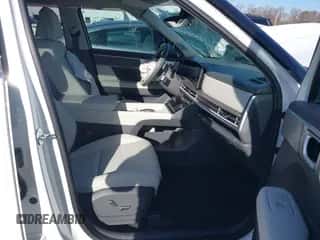 2024 Hyundai Santa Fe Calligraphy с VIN 5NMP5DGL5RH008907, выставлен на аукционе IAAI как лот 41451681 с пробегом 6 159 миль миль и . История ставок и продаж доступна на DreamBid. Изображение 5.