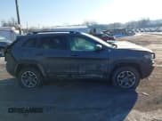 ✅ 2021 Jeep Cherokee Trailhawk • VIN: 1C4PJMBX3MD217814 • Лот: 41392588. Опубликован ранее на IAAI с пробегом 37 823 миль. Бесплатный доступ к архиву аукционных продаж из США и подробный отчёт об истории автомобиля на DreamBid. Изображение 13.