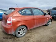 ✅ 2008 Hyundai Accent GS • VIN: KMHCN35C18U100594 • Лот: 50090575. Опубликован ранее на Copart с пробегом 304 701 миль. Бесплатный доступ к архиву аукционных продаж из США и подробный отчёт об истории автомобиля на DreamBid. Изображение 3.