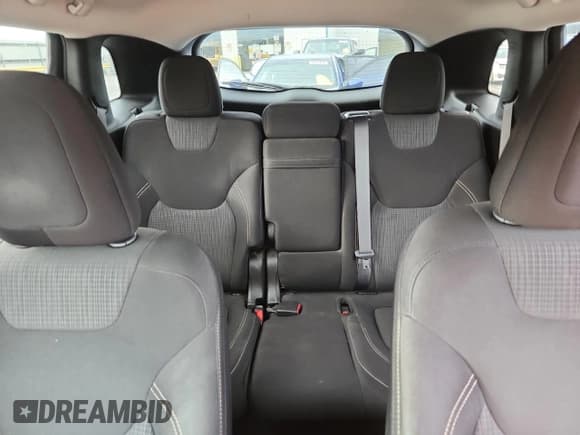 ✅ 2015 Jeep Cherokee Latitude • VIN: 1C4PJMCS9FW709421 • Lot: 91916975. Wystawiony na Copart z przebiegiem 175 304 mil. Bezpłatny archiwum sprzedaży aukcyjnych z USA i szczegółowy raport historii pojazdu na DreamBid. Zdjęcie 10.