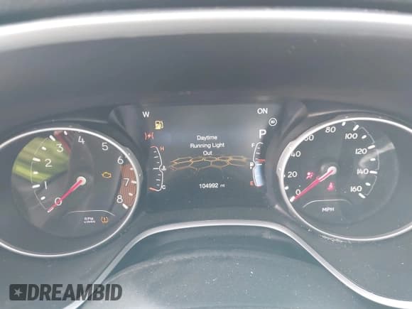 ✅ 2019 Jeep Compass Limited • VIN: 3C4NJDCB9KT696984 • Lot: 43644147. Wystawiony na IAAI z przebiegiem 104 992 mil. Bezpłatny archiwum sprzedaży aukcyjnych z USA i szczegółowy raport historii pojazdu na DreamBid. Zdjęcie 7.