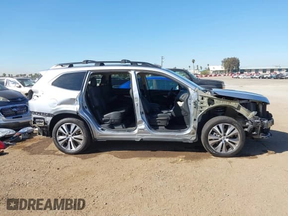 ✅ 2021 Subaru Ascent Touring • VIN: 4S4WMARD7M3455549 • Lot: 43497006. Wystawiony na IAAI z przebiegiem 39 043 mil. Bezpłatny archiwum sprzedaży aukcyjnych z USA i szczegółowy raport historii pojazdu na DreamBid. Zdjęcie 14.
