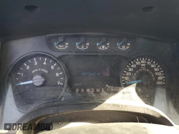 ✅ 2014 Ford F-150 XL • VIN: 1FTFX1EF5EKF10994 • Лот: 61248395. Опубликован ранее на Copart с пробегом 220 126 миль. Бесплатный доступ к архиву аукционных продаж из США и подробный отчёт об истории автомобиля на DreamBid. Изображение 9.