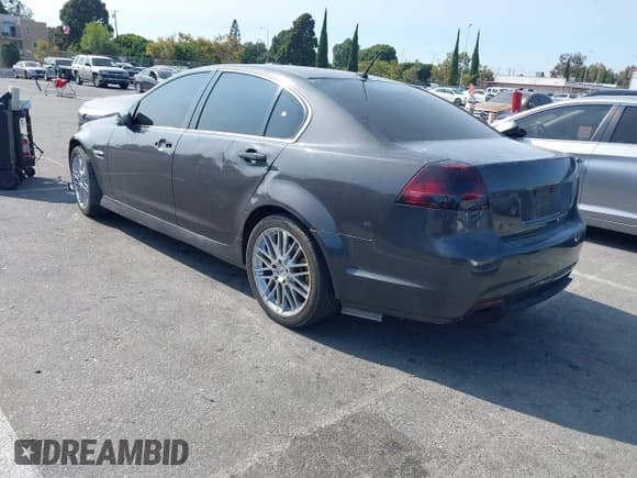 ✅ 2009 Pontiac G8 • VIN: 6G2ER57759L231071 • Лот: 42184513. Опубликован ранее на IAAI с пробегом Не указан. Бесплатный доступ к архиву аукционных продаж из США и подробный отчёт об истории автомобиля на DreamBid. Изображение 3.