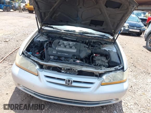 ✅ 2001 Honda Accord LX • VIN: 1HGCG16481A076636 • Лот: 42161859. Опубликован ранее на IAAI с пробегом 203 183 миль. Бесплатный доступ к архиву аукционных продаж из США и подробный отчёт об истории автомобиля на DreamBid. Изображение 10.