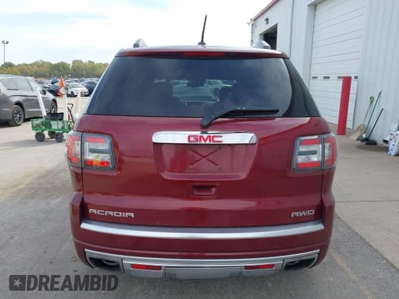 ✅ 2016 GMC Acadia Denali • VIN: 1GKKVTKD7GJ295909 • Lot: 43429303. Listed on IAAI with 105,844 mi. Free auction sales archive from the USA and detailed vehicle history report at DreamBid. Image 16.