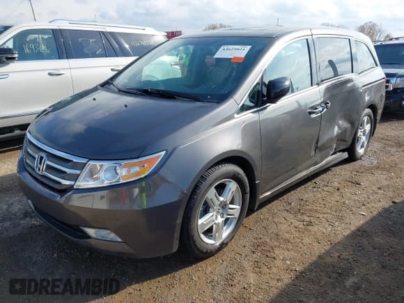✅ 2013 Honda Odyssey Touring • VIN: 5FNRL5H94DB017213 • Lot: 43629021. Wystawiony na IAAI z przebiegiem 92 185 mil. Bezpłatny archiwum sprzedaży aukcyjnych z USA i szczegółowy raport historii pojazdu na DreamBid. Zdjęcie 2.