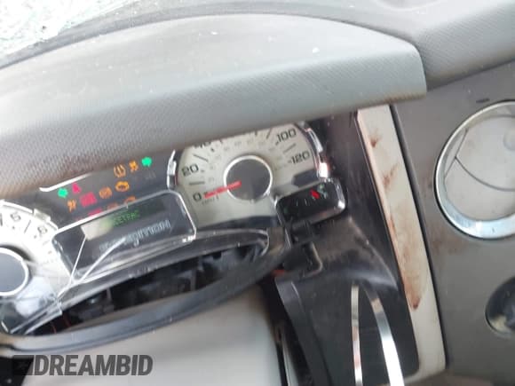 ✅ 2013 Ford Expedition XLT • VIN: 1FMJU1J55DEF14746 • Lot: 42510748. Listed on IAAI with 152,724 mi. Free auction sales archive from the USA and detailed vehicle history report at DreamBid. Image 21.